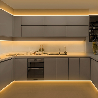 Un buen precio. La esquina llevada de la superficie de la lámpara del gabinete de las luces de tira montó el canal de vivienda de aluminio de la protuberancia de Alu del perfil en línea