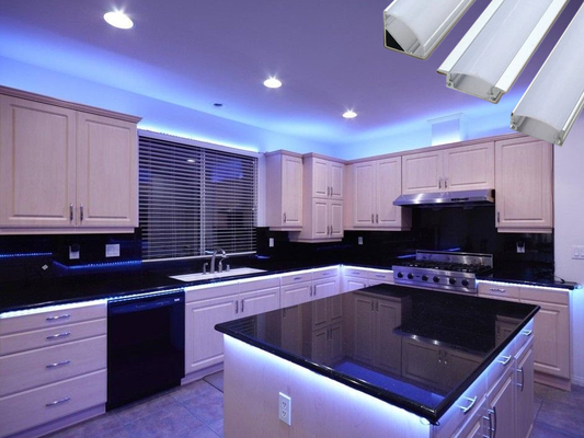 La lámpara de aluminio ahuecada del gabinete de las luces del perfil del LED llevó el canal de vivienda de aluminio de la protuberancia del canal ligero de tira