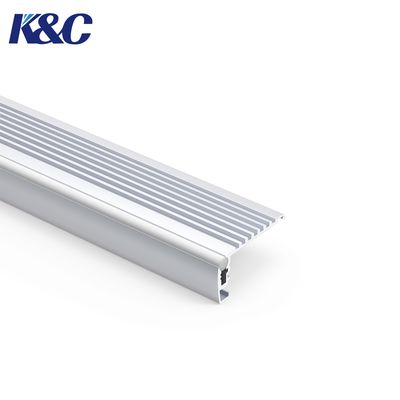 Perfil de luz de escalón LED de aluminio 6063 de 43,37x22,5 mm con difusor de PC