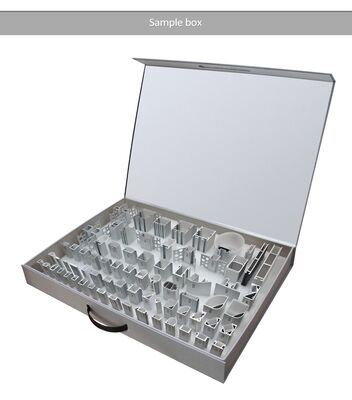 Un buen precio. 6063-T5 Profil de aluminio LED de aleación de aluminio con superficie anodizada y difusor de lentes PC para el canal de tira LED en línea