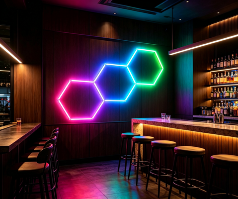 Un buen precio. Sistema de iluminación hexagonal LED RGB modular conectable para taller de gimnasio de garaje y necesidades de iluminación de techos de oficinas En línea