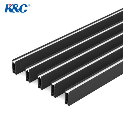 Un buen precio. La anchura de Fosted 9.8m m suspendió el perfil de aluminio 6063 T5 del LED en línea