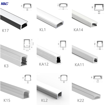Un buen precio. Chorreo de arena montado plano delgado del perfil de aluminio de la tira de la cubierta LED de PMMA en línea