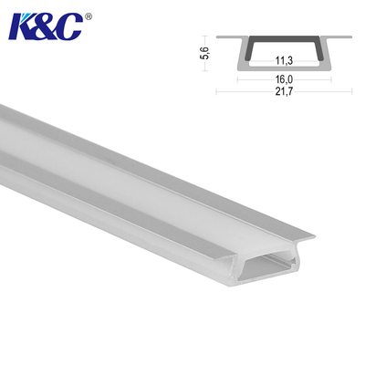 Un buen precio. T8 moderan la PC de aluminio PMMA 6063 T5 del perfil de la tira del LED ahuecada en línea